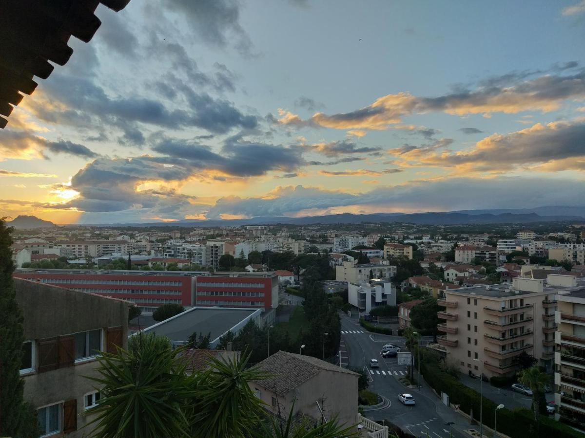 Joli Appartement Centre Saint-Raphael Piscine Esterno foto