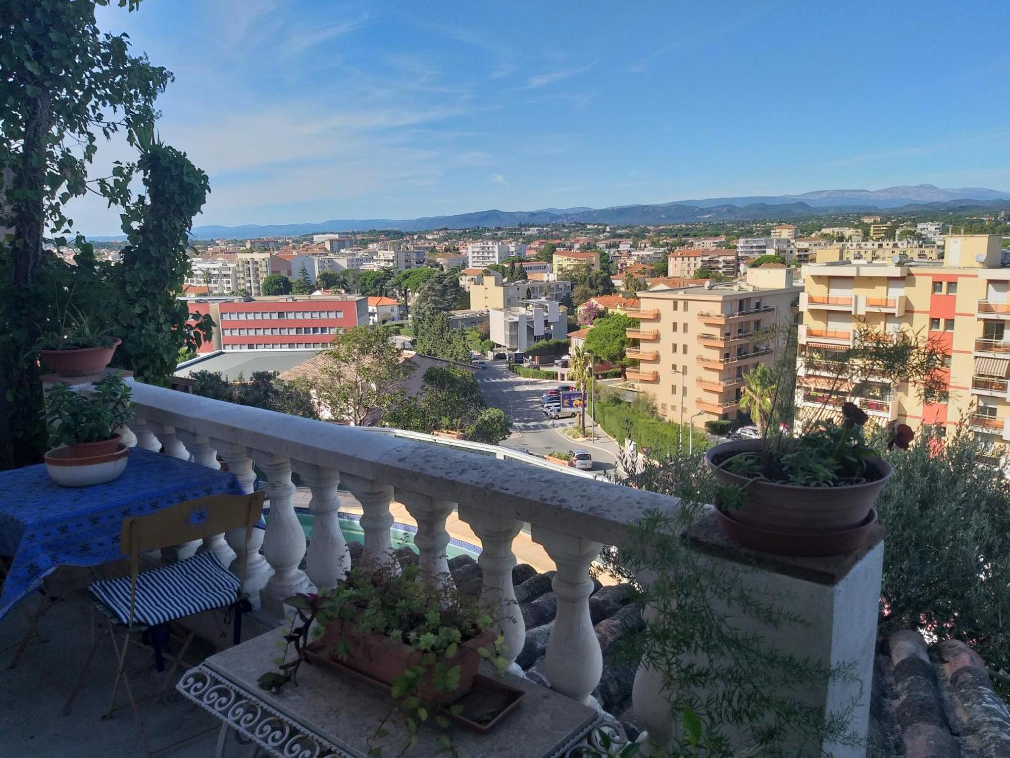 Joli Appartement Centre Saint-Raphael Piscine Camera foto