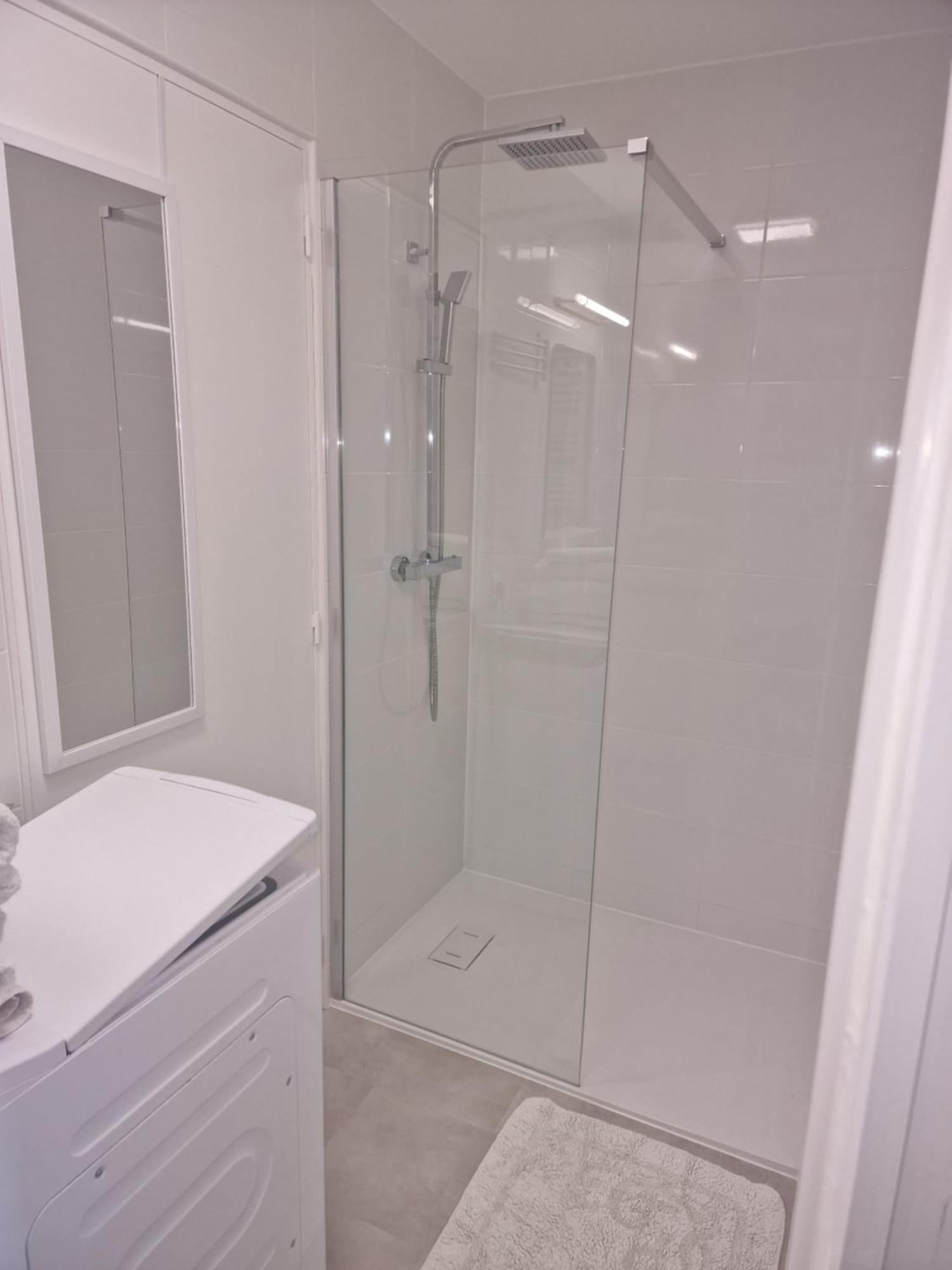 Joli Appartement Centre Saint-Raphael Piscine Esterno foto