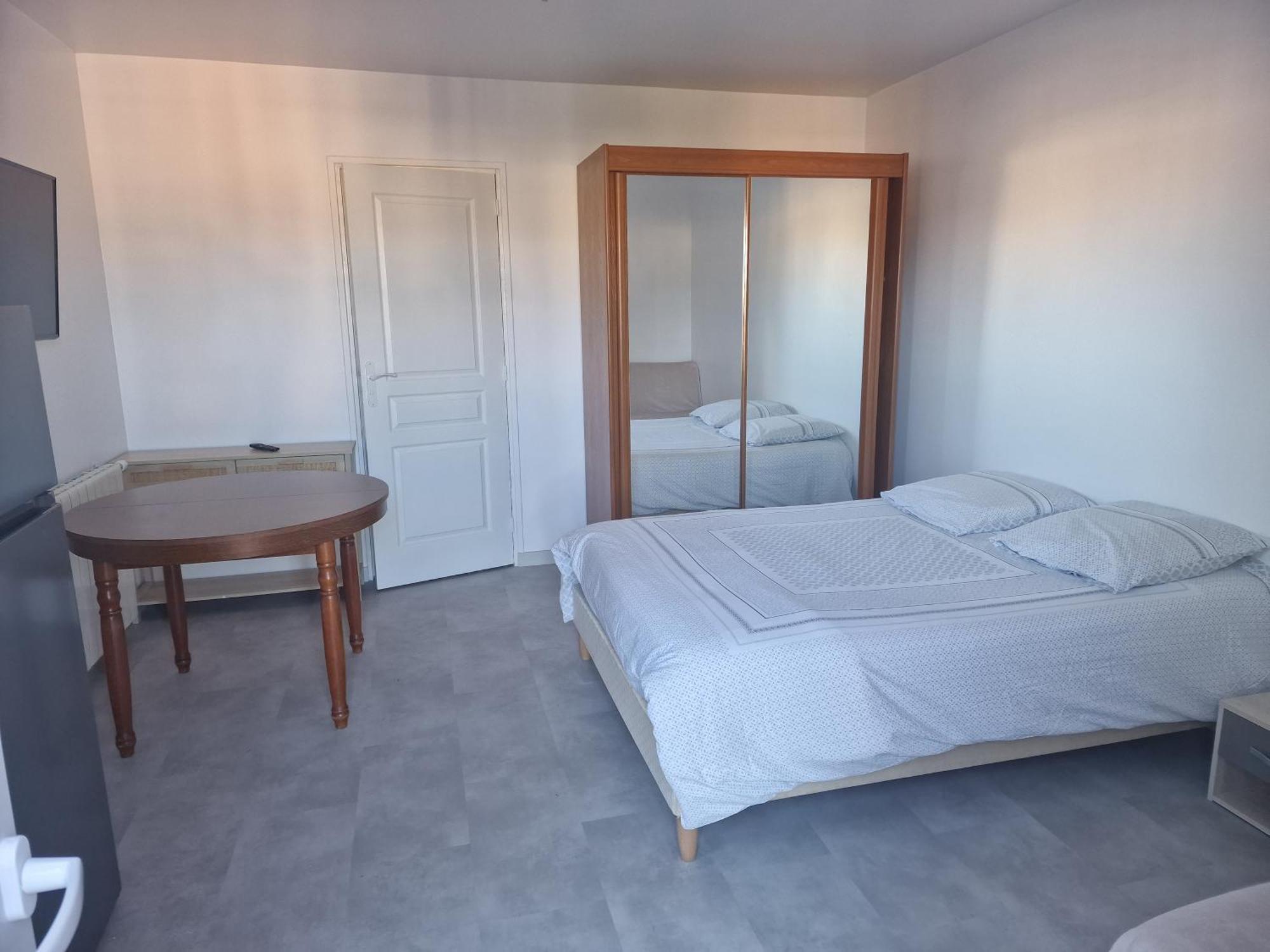 Joli Appartement Centre Saint-Raphael Piscine Esterno foto